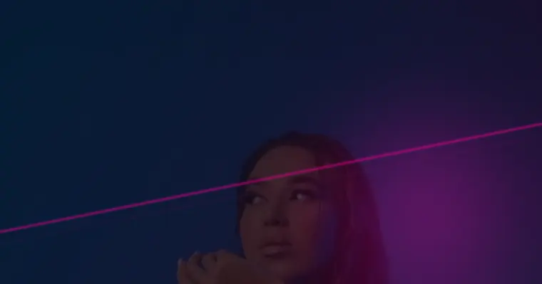 איך בוחרים רקדנית — ולמה הסגנון חשוב יותר מהתמונה